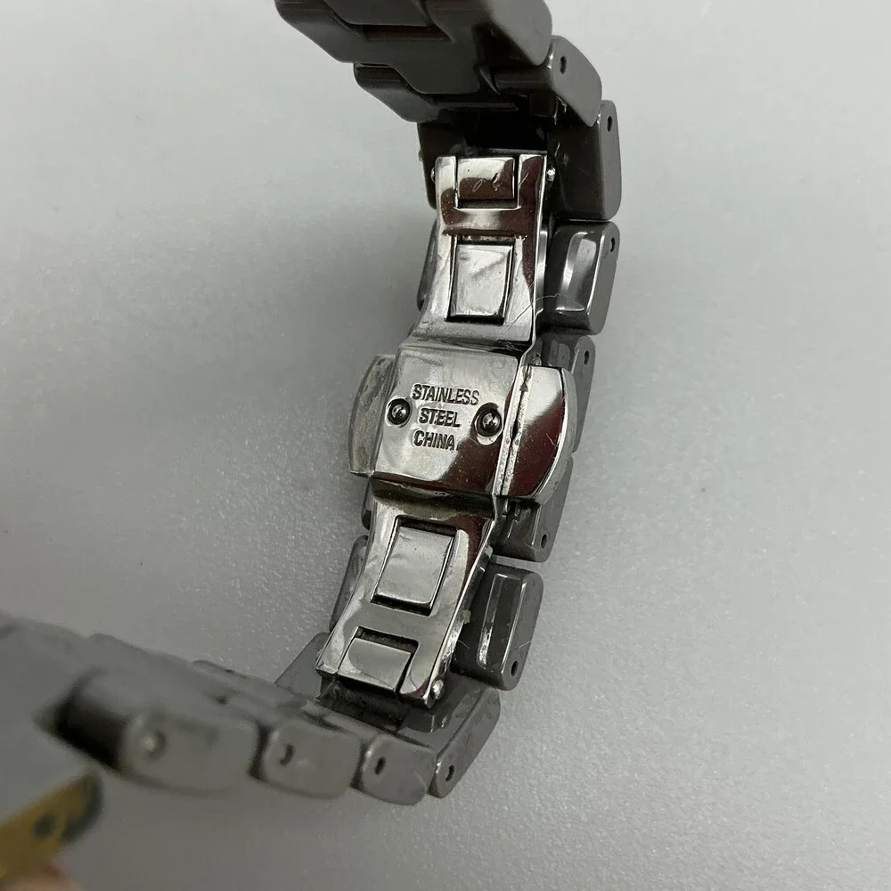 Isaac Mizrahi Live Womens Watch 35mm Gray Stainless Bracelet New Battery 7.5